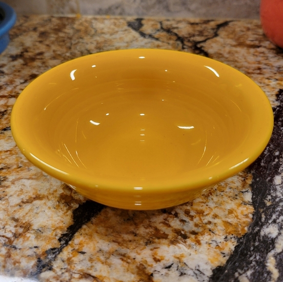 Fiesta 5 Inch Fruit/Salsa Bowl 9 OZ Daffodil - Picture 1 of 4